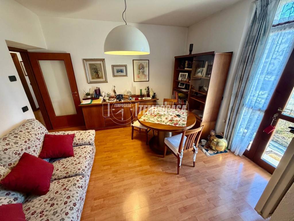 Appartamento a Belluno in Via Francesco Agosti 20 - Foto 2