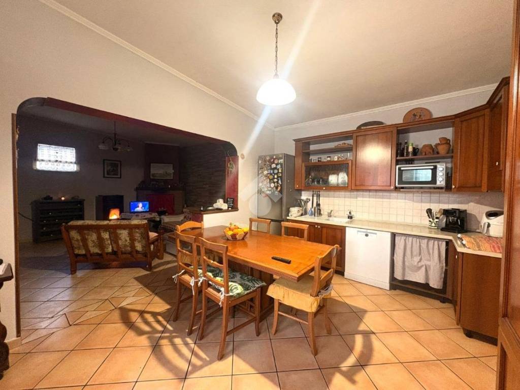 Casa indipendente a Lariano in Via Orsini, 82 - Foto 3