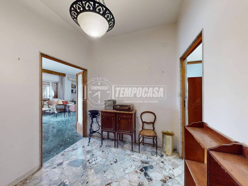 Appartamento a Bari in Largo Ignazio Ciaia - Foto 2