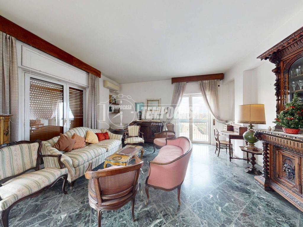 Appartamento a Bari in Largo Ignazio Ciaia - Foto 4