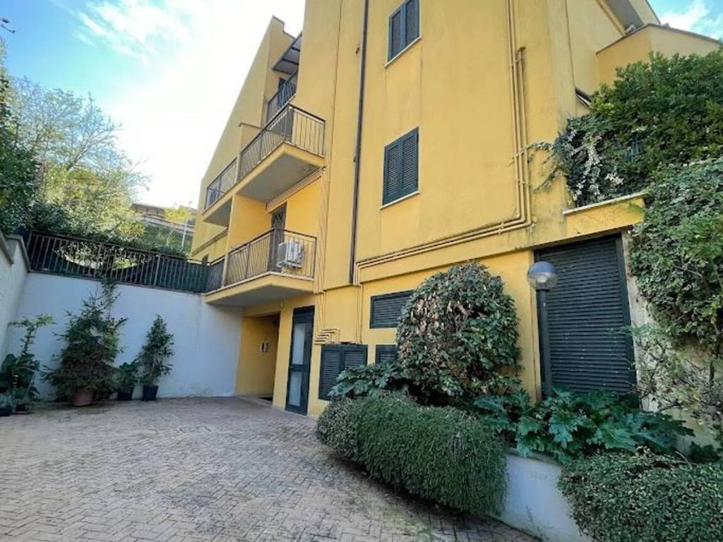 Appartamento a Frosinone in Via Ceccano - Foto 2