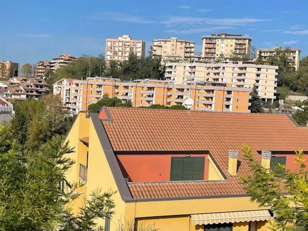 Appartamento a Frosinone in Via Ceccano - Foto 5
