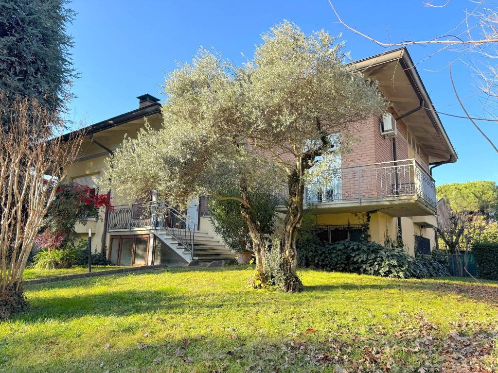 Villa a Bibbiano in Via Carl Marx - Foto 2