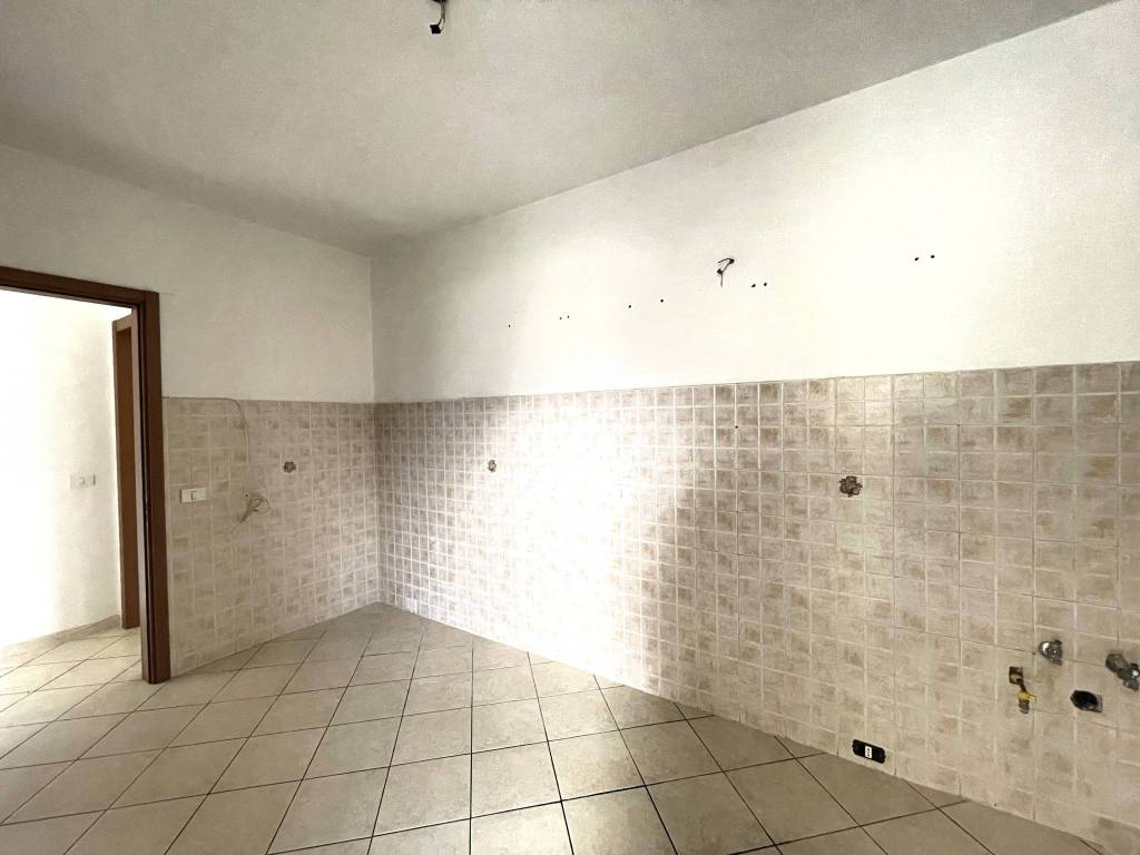 Appartamento a Latina in Via Iris, 3 - Foto 5