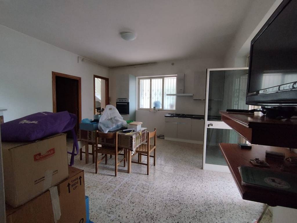 Appartamento a Cervaro in Via Noceromana - Foto 2