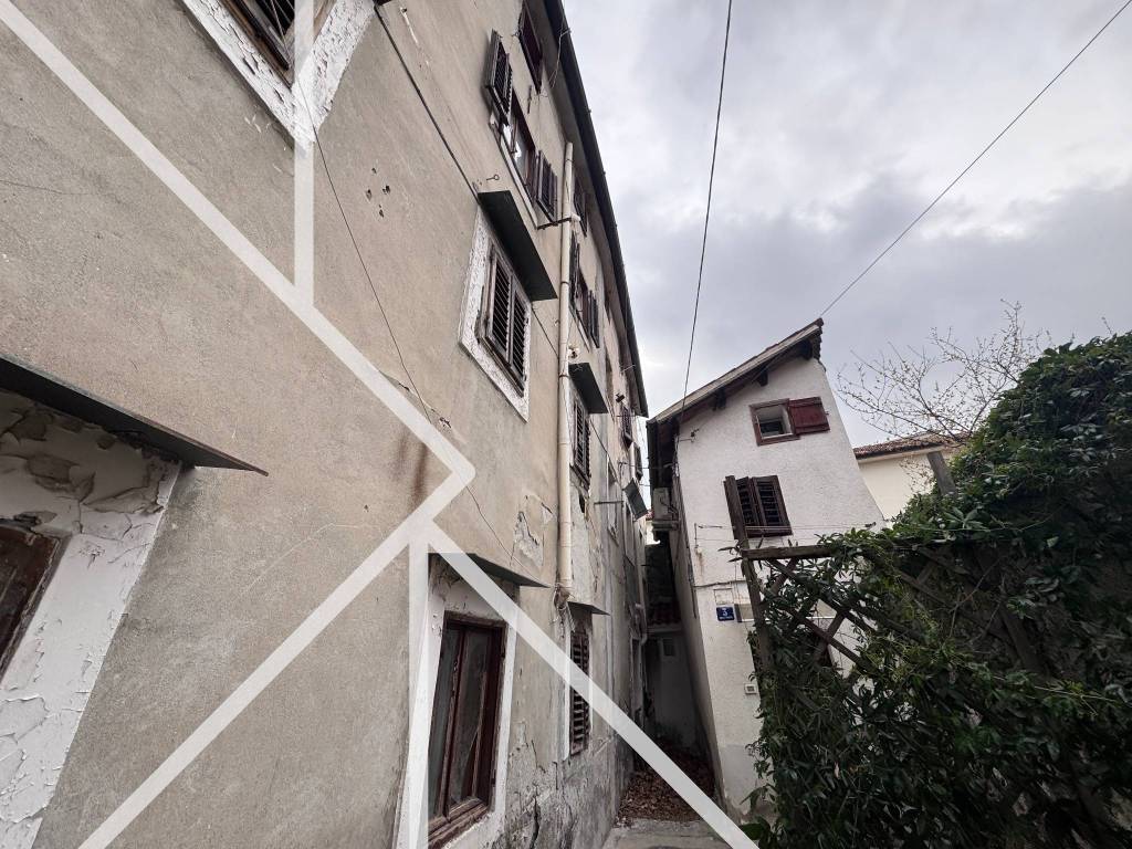 Palazzo / stabile a Trieste in Vicolo San Fortunato, 5 - Foto 2