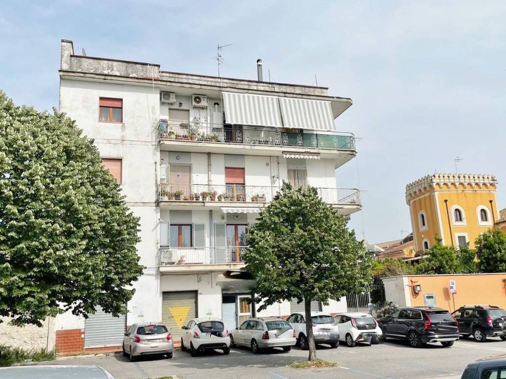 Appartamento a Maddaloni in Piazza della Pace - Foto 4