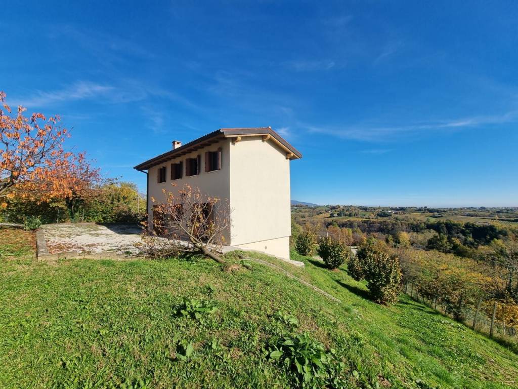 Villa a San pietro di feletto in Via Valbona, 24 - Foto 2