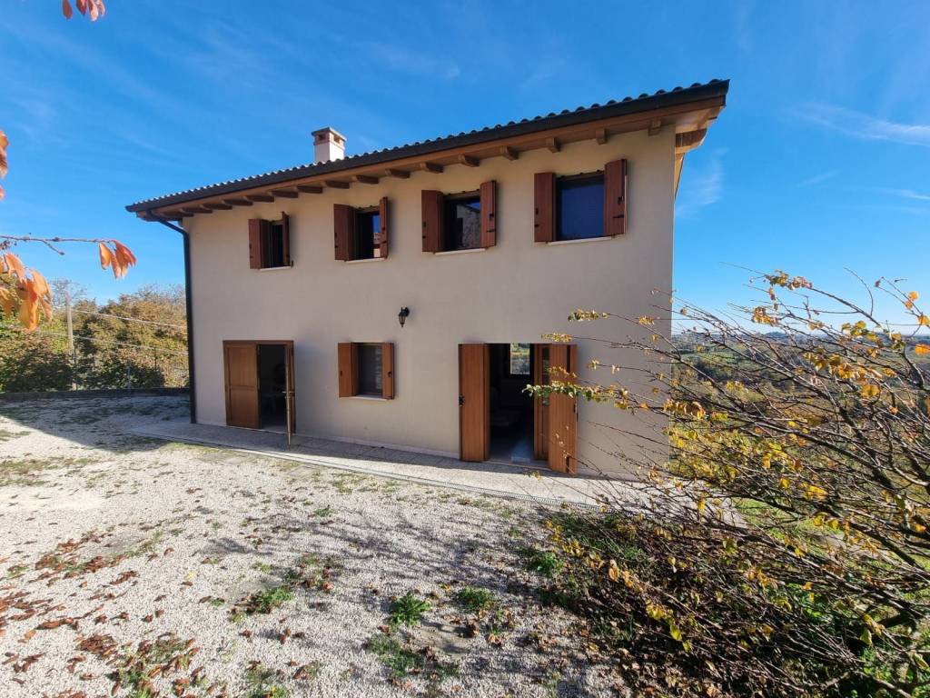 Villa a San pietro di feletto in Via Valbona, 24 - Foto 3