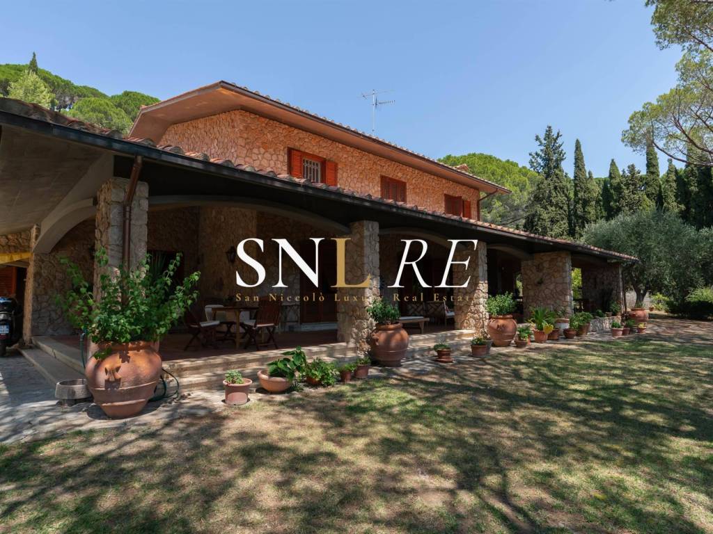 Villa a Castiglione della pescaia in Via Puglie - Foto 2