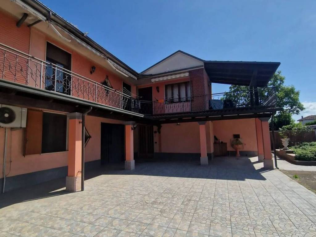 Villa a Alessandria in Via Piacenza, 145 - Foto 2