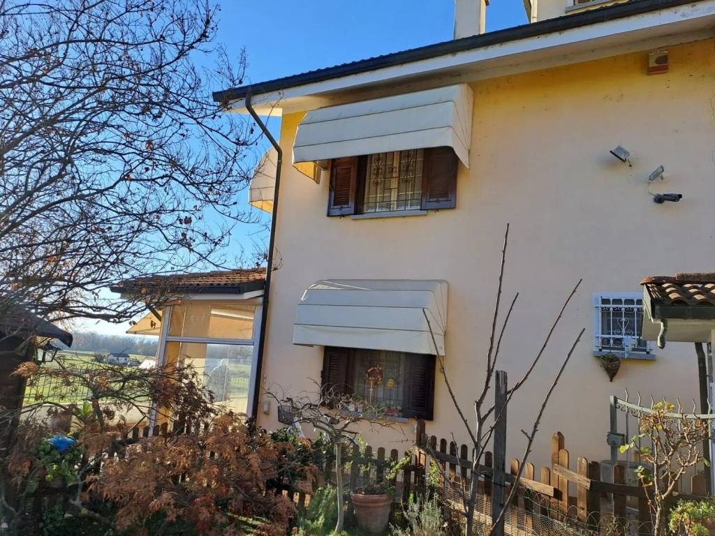 Villa a Basaluzzo in Via C.Zuccotti No Number - Foto 2