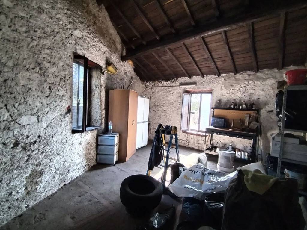 Box / garage a Cori in Via Fuori Porta Ninfina S.N.C. - Foto 3