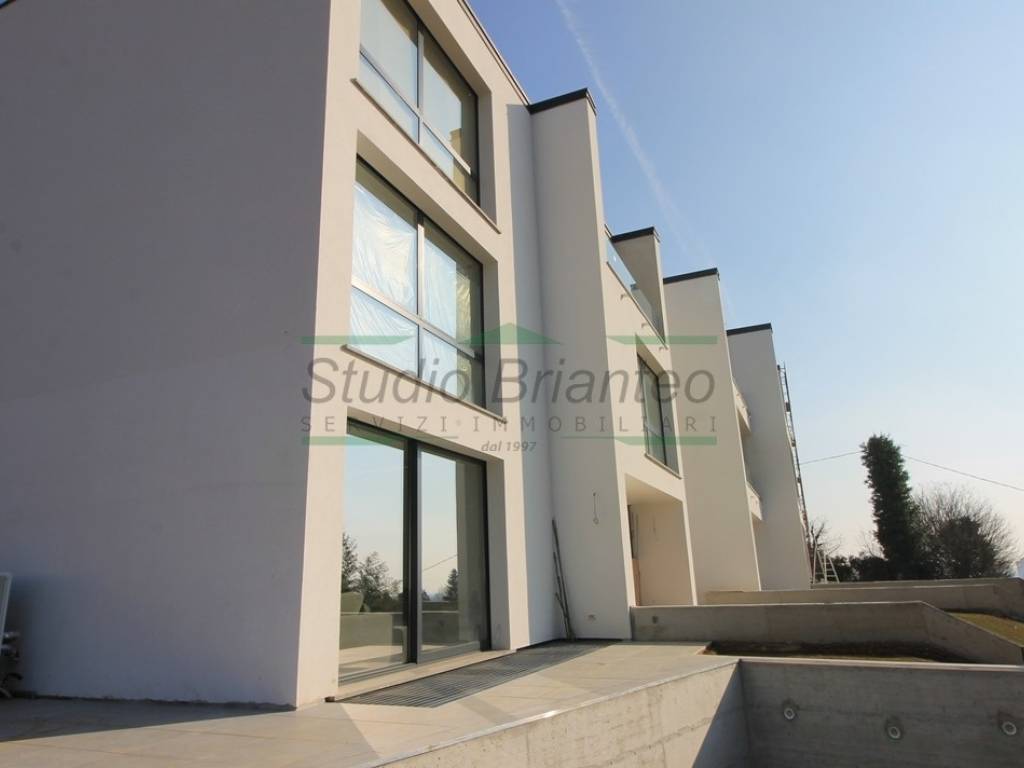Appartamento a Carugo in Viale Rimembranze - Foto 2