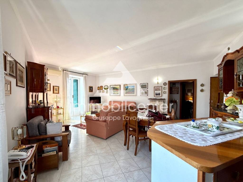 Appartamento a Ariccia in Via Camillo Benso di Cavour, 20 - Foto 2