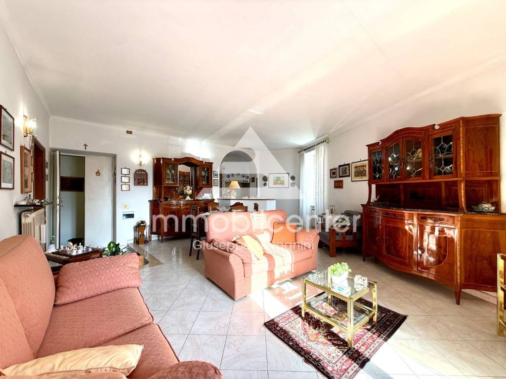 Appartamento a Ariccia in Via Camillo Benso di Cavour, 20 - Foto 3