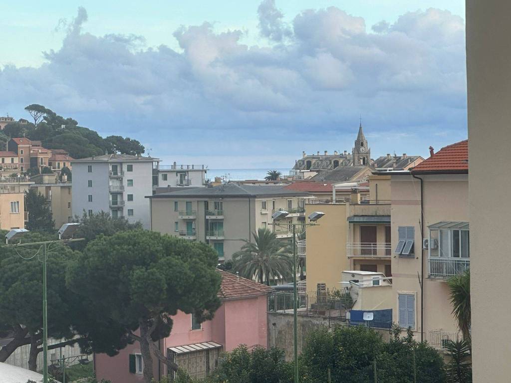 Appartamento a Finale ligure in Via M. Castelli - Foto 2