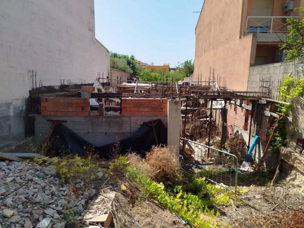 Terreno a Selargius in Via Delle Orchidee, 17 - Foto 4