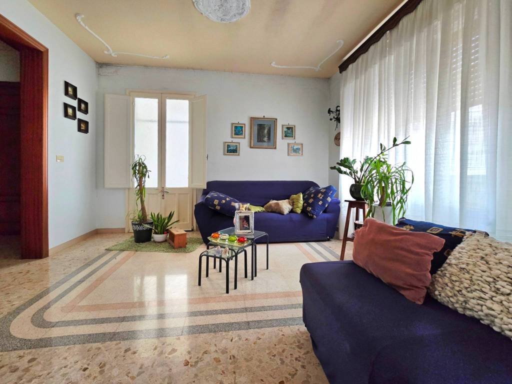 Appartamento a Parabita in Via Zara, 37 - Foto 2