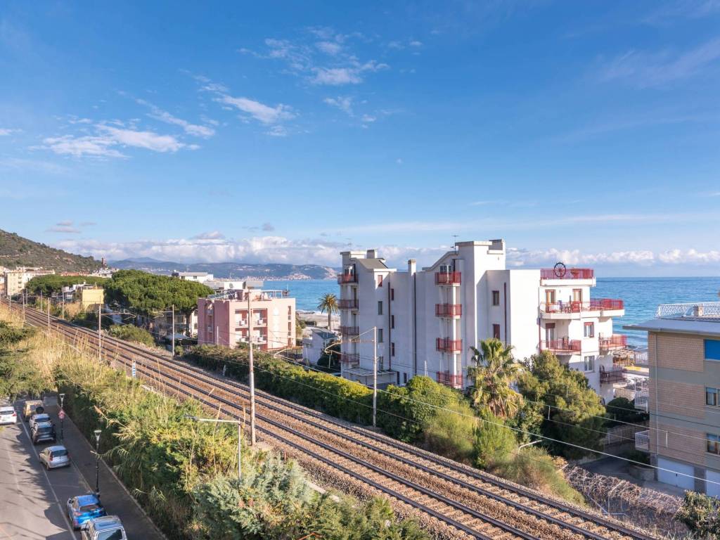 Appartamento a Ceriale - Foto 2