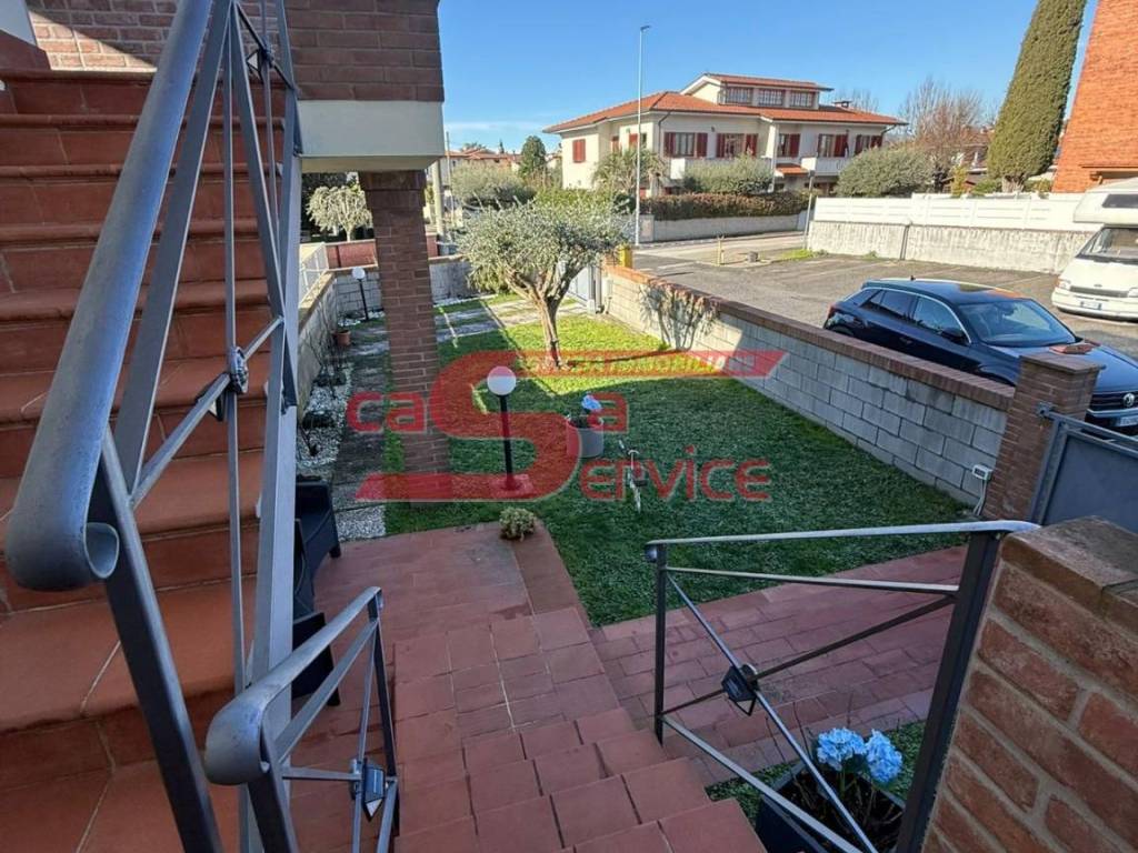 Appartamento a Ponte buggianese in Via A. Manzoni, - Foto 2