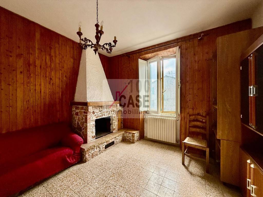 Appartamento a Abbadia san salvatore in Via 25 Aprile - Foto 2