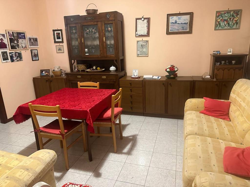 Appartamento a Vigevano in Viale Francesco Petrarca - Foto 4