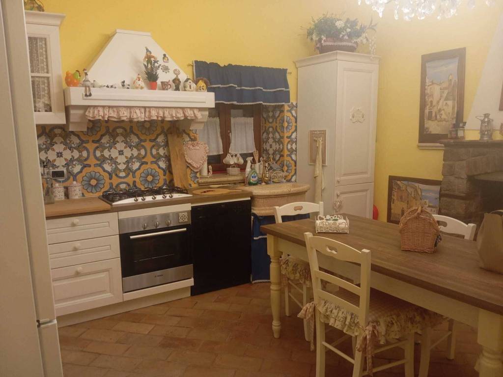 Appartamento a Cerveteri in Via Piave - Foto 4