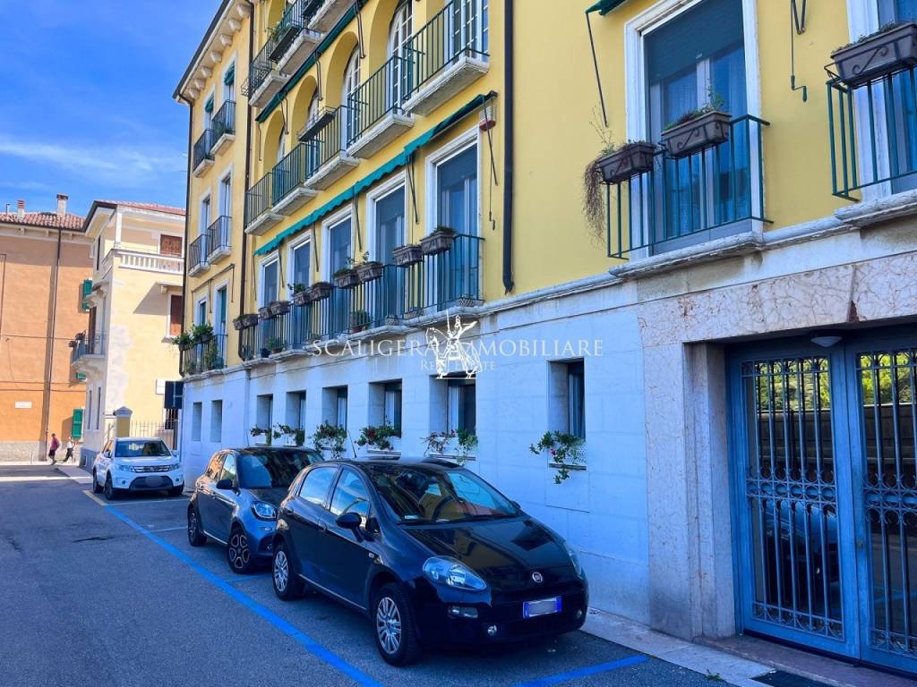 Appartamento a Verona in Lungadige Riva Battello - Foto 2