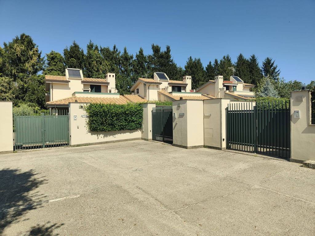 Villa a Lariano in Via Mater Dei - Foto 2