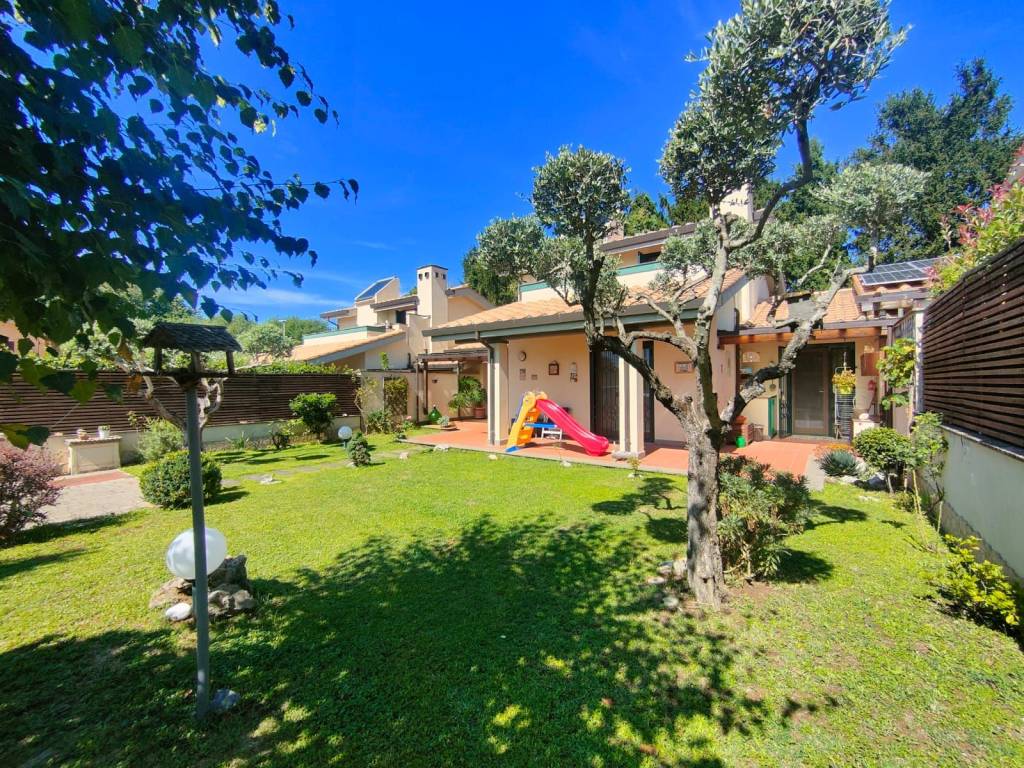 Villa a Lariano in Via Mater Dei - Foto 5