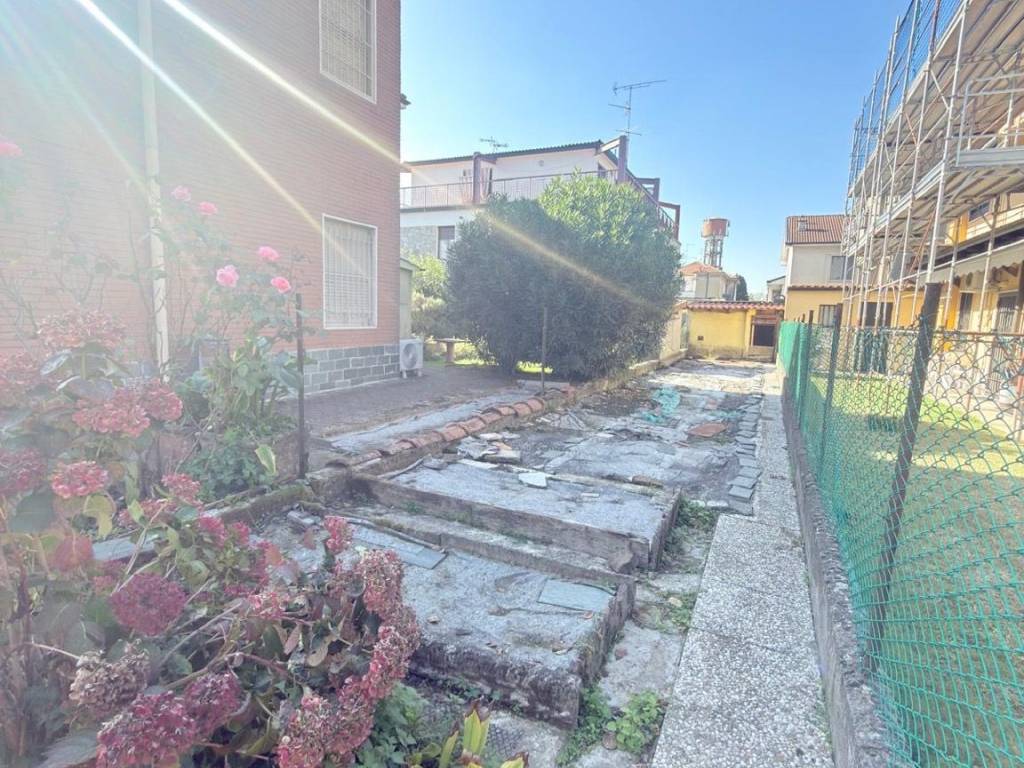 Appartamento a Binasco in Via Santa Maria, 14 - Foto 5