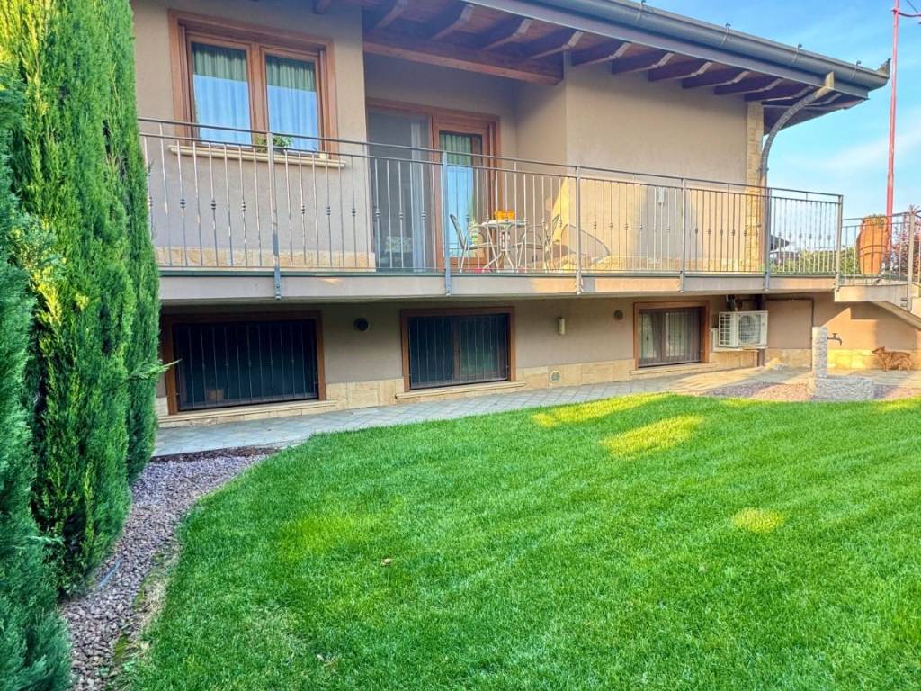 Villa a Romano di lombardia in Via Trentino Alto Adige - Foto 3