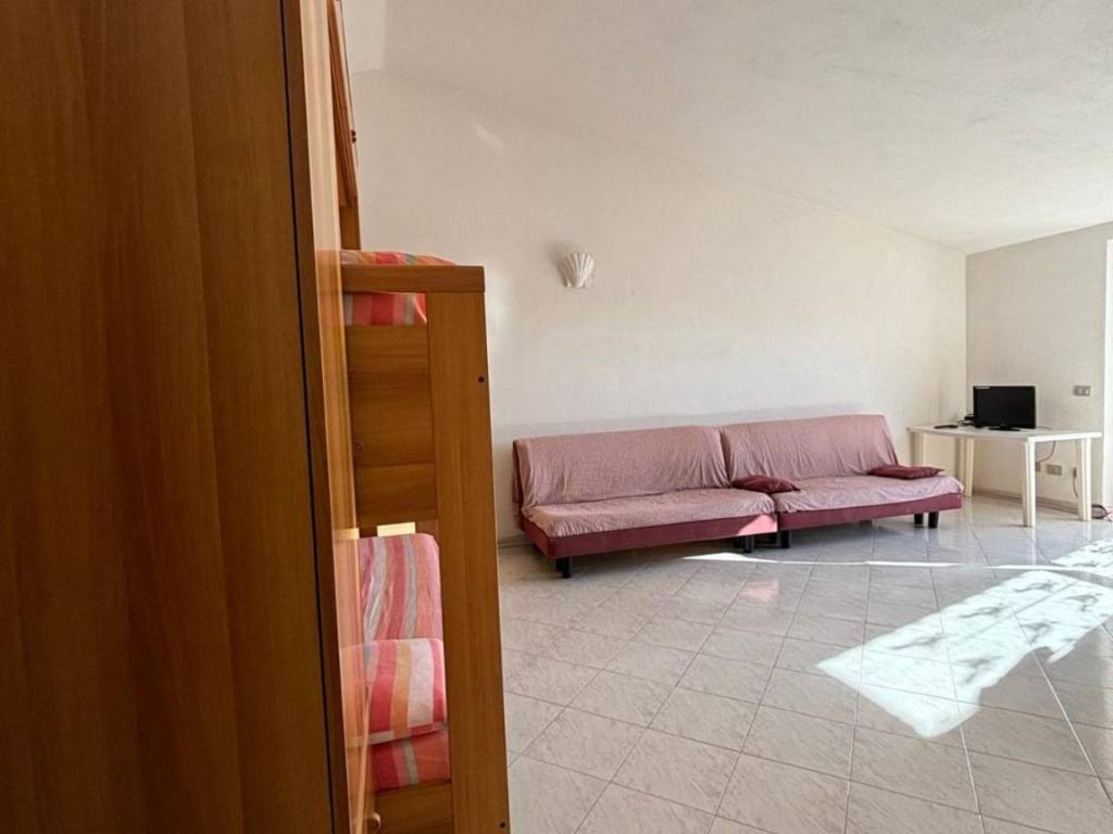 Appartamento a Budoni in Via dei Geranei - Foto 4