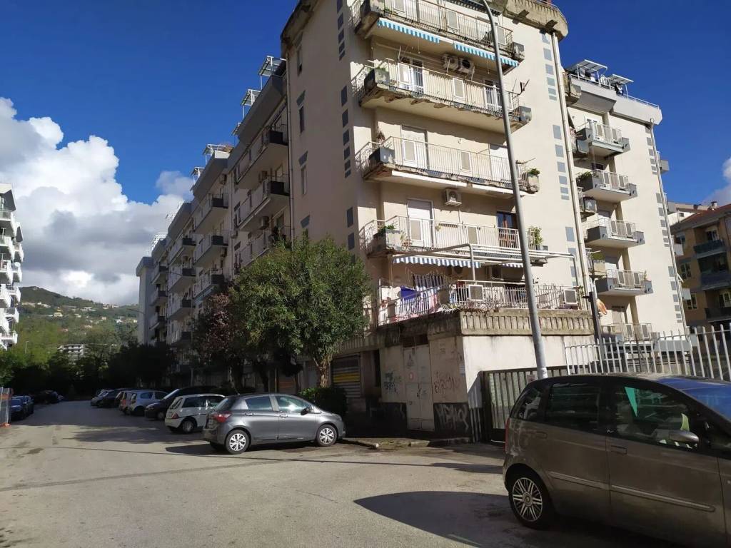 Appartamento a Salerno in Via Claudio Guerdile, 59 - Foto 3