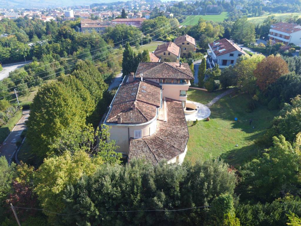 Villa a Fabriano in Viale 24 Maggio - Foto 3