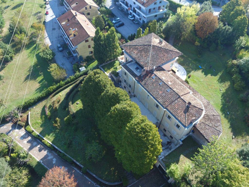 Villa a Fabriano in Viale 24 Maggio - Foto 4