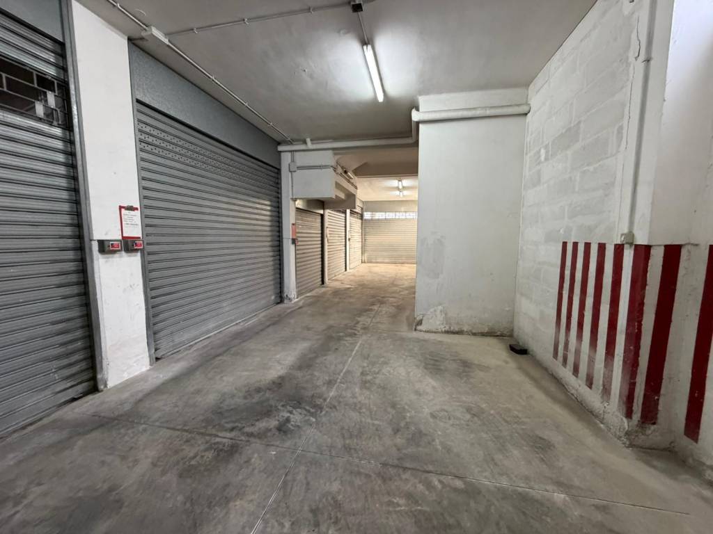 Box / garage a Bari in Via Giuseppe Pavoncelli - Foto 3