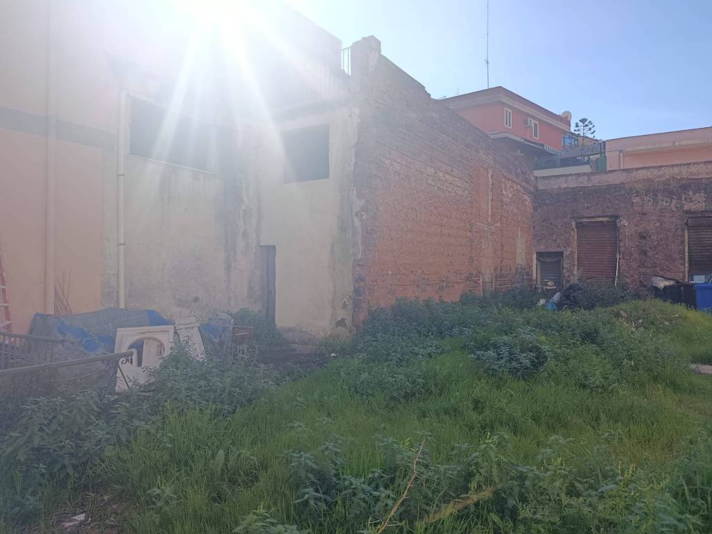 Terreno a Catania in Via Duca degli Abruzzi - Foto 2