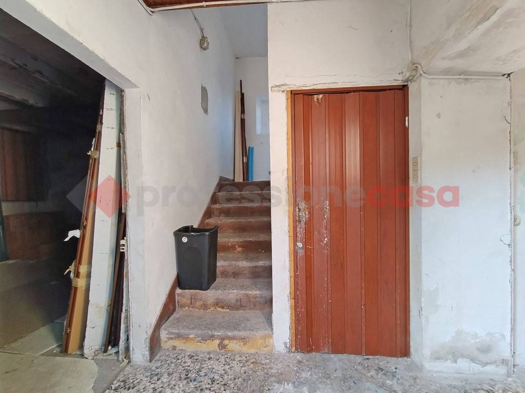 Casa indipendente a Arona in via Crosa - Foto 4
