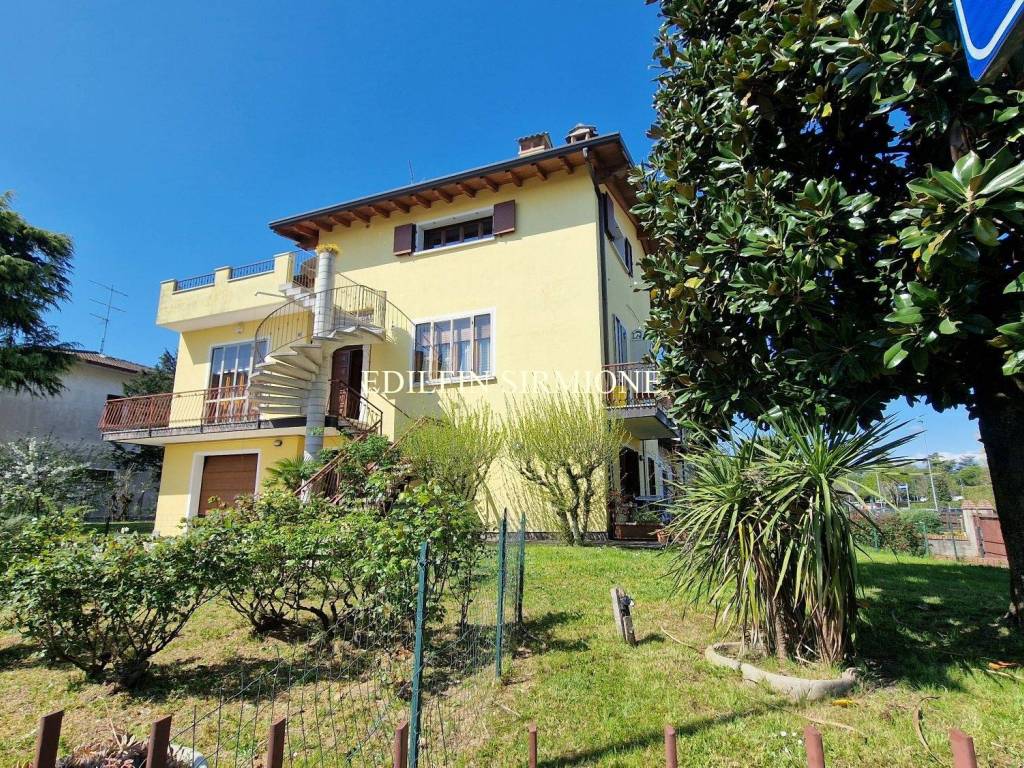 Appartamento a Sirmione in Via 2 Giugno, 15 - Foto 2