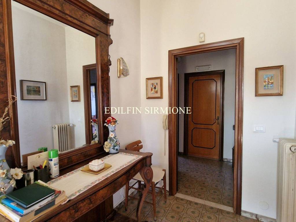 Appartamento a Sirmione in Via 2 Giugno, 15 - Foto 5