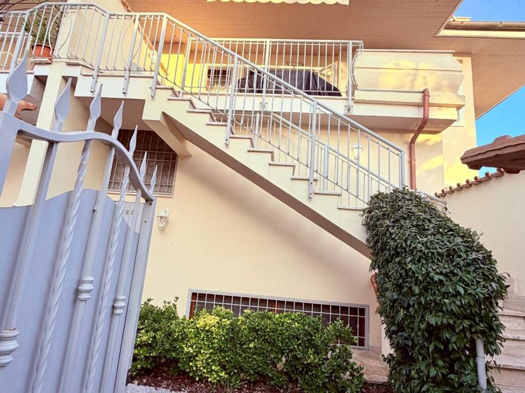 Appartamento a Fiumicino in Via Portorose - Foto 2
