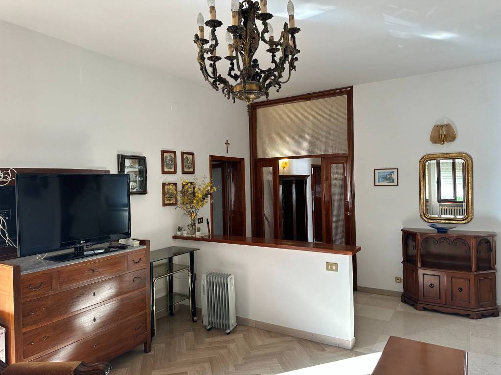 Appartamento a Civitanova marche in Via Generale Enrico Cialdini, 45 - Foto 3
