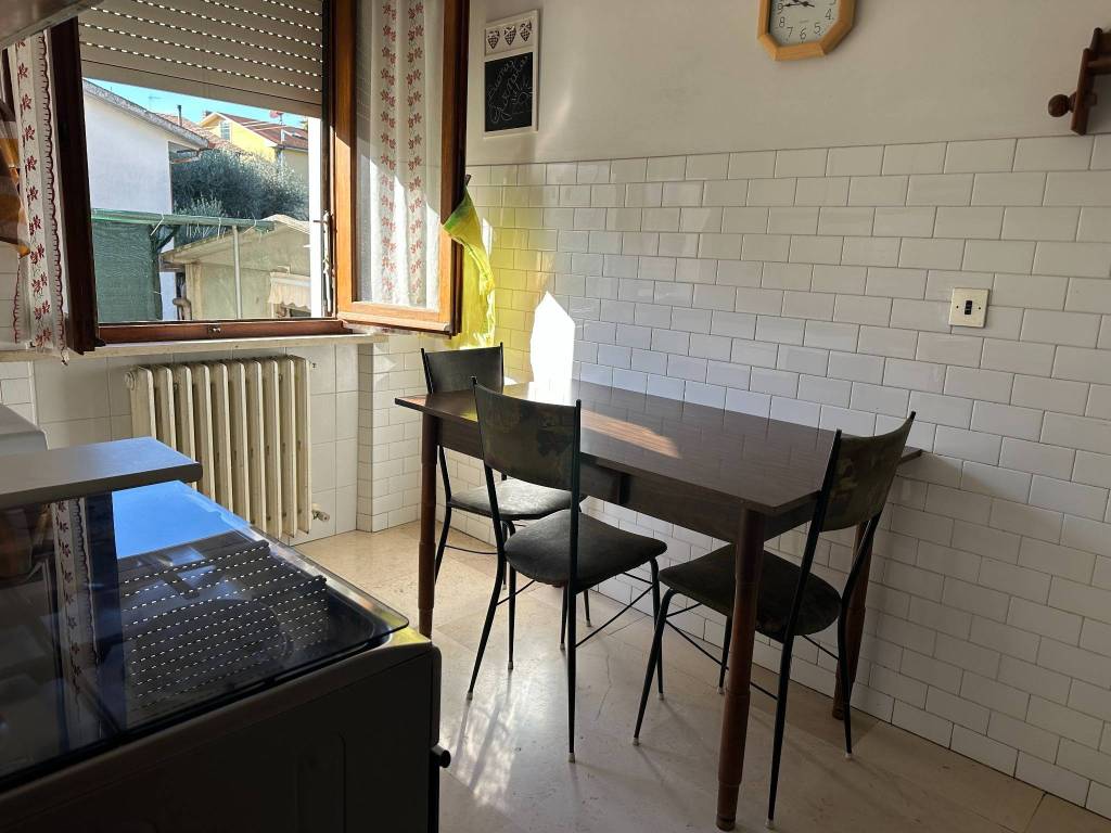 Appartamento a Civitanova marche in Via Generale Enrico Cialdini, 45 - Foto 4