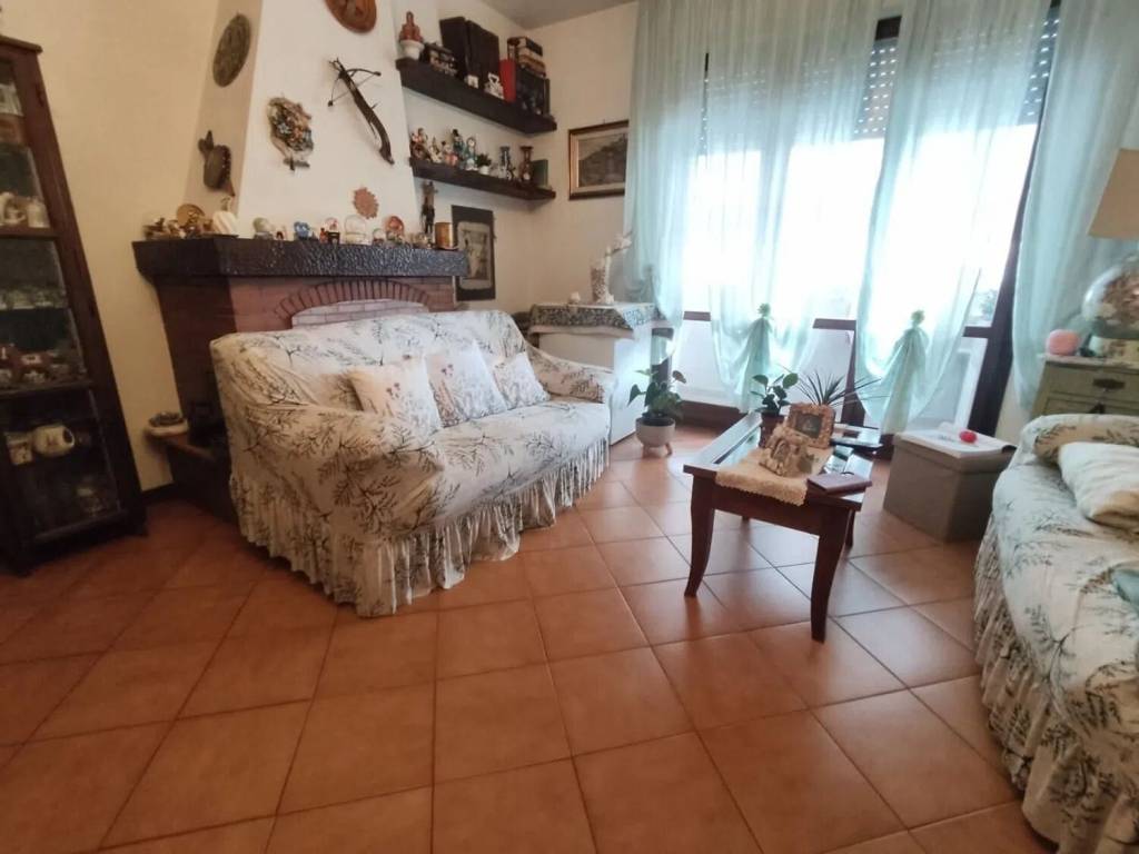 Appartamento a Seravezza in Via Federigi - Foto 4