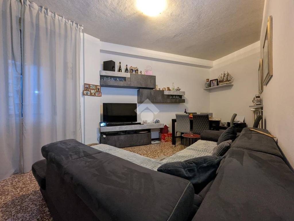 Appartamento a Sant'ilario d'enza in via Papa Giovanni XXIII, 1 - Foto 5