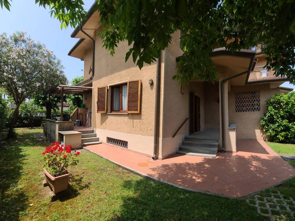 Villa a Pietrasanta in Via Dei Mille, 11 - Foto 5
