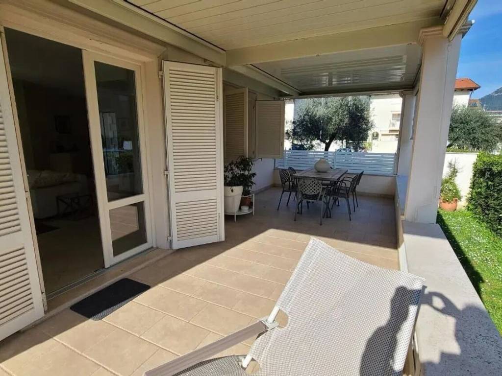 Villa a Seravezza in Via Federigi, 568 - Foto 2