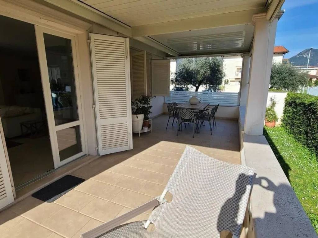 Villa a Seravezza in Via Federigi, 568 - Foto 3